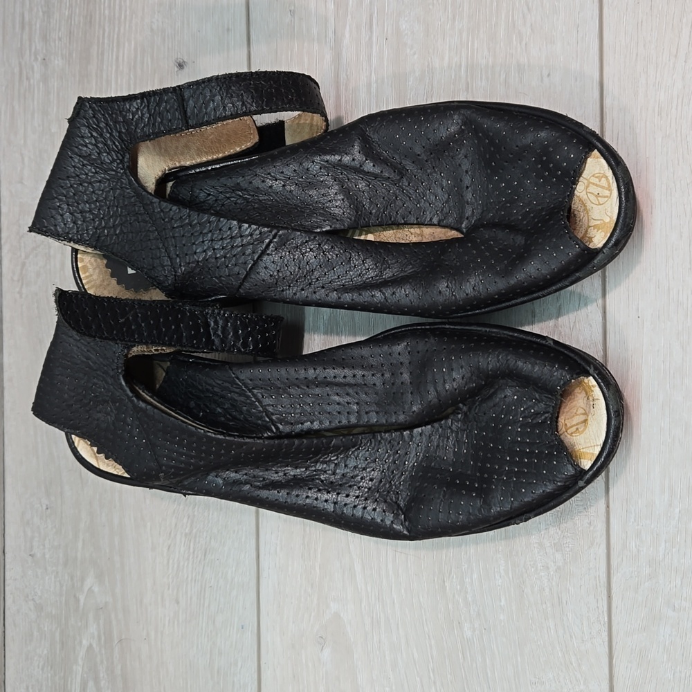 Fly London Black Perforated Peep-Toe Wedge Sandals - Picture 3 of 16